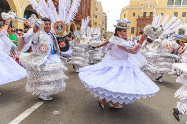 4 Şubat 2024, Lima Peru. Candelaria Bakiresi 'nin Lima Meydanı' ndaki geçit töreni..