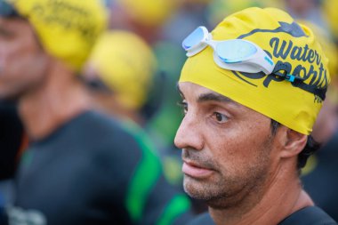 IRONMAN 70.3 Peru 2023. Lima, Peru triatlonunda yarışan sporcular.