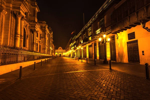Peru, Lima 'da gece görüşü