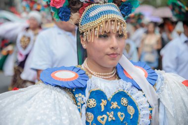 Lima, Peru sokaklarında tipik kostümleriyle Ancash bölgesinden dansçılar.