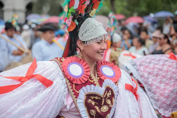Tanečníci Oblasti Ancash Svými Typickými Kostýmy Ulicích Limy Peru — Stock fotografie