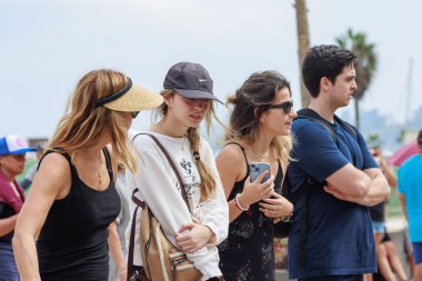 İRONMAN 70.3 Peru. Sporcular Lima Triatlonu 'nda yarışıyor. 23 Nisan 2023 - LIMA, Peru