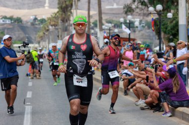 IRONMAN 70.3. Sporcular Lima Triatlonu 'nda yarışıyor. 23 Nisan 2023 - LIMA, Peru