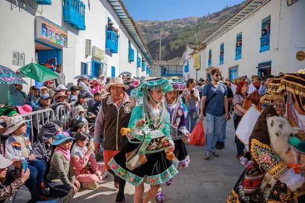 Paucartambo Cusco Virgen Del Carmen Bayramı Dansçılar Halk Virgen Del — Stok fotoğraf