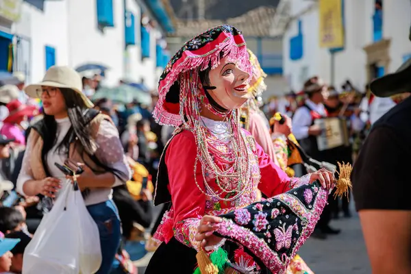 Festa Virgen Del Carmen Paucartambo Cusco Dançarinos Público Celebram Festa — Fotografia de Stock