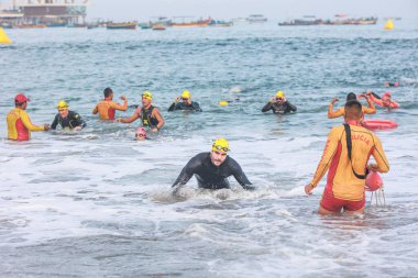 IRONMAN 70.3 PERU. 21 Nisan 2024. İRONMAN 'da yarışan sporcular 70.3 Triatlon, Lima Peru.