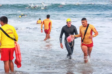 IRONMAN 70.3 PERU. 21 Nisan 2024. İRONMAN 'da yarışan sporcular 70.3 Triatlon, Lima Peru.
