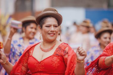 Peru 'nun tarihi merkezi Lima' da geleneksel Candelaria Bakiresi Festivali dansçıları. 18 Kasım 2023. 