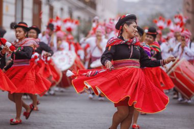 Peru 'nun tarihi merkezi Lima' da geleneksel Candelaria Bakiresi Festivali dansçıları. 18 Kasım 2023. 