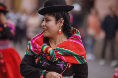 Peru 'nun tarihi merkezi Lima' da geleneksel Candelaria Bakiresi Festivali dansçıları. 18 Kasım 2023. 