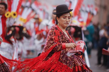 Peru 'nun tarihi merkezi Lima' da geleneksel Candelaria Bakiresi Festivali dansçıları. 18 Kasım 2023. 