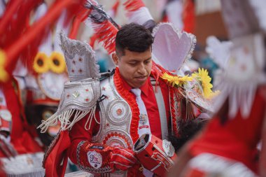Peru 'nun tarihi merkezi Lima' da geleneksel Candelaria Bakiresi Festivali dansçıları. 18 Kasım 2023. 