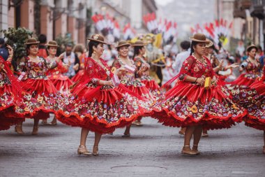 Peru 'nun tarihi merkezi Lima' da geleneksel Candelaria Bakiresi Festivali dansçıları. 18 Kasım 2023. 