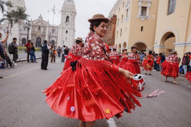 Peru 'nun tarihi merkezi Lima' da geleneksel Candelaria Bakiresi Festivali dansçıları. 18 Kasım 2023. 