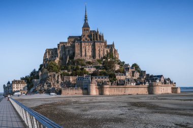 Ünlü Mont Saint Michele 'in güzel manzarası, Normandiya, Fransa
