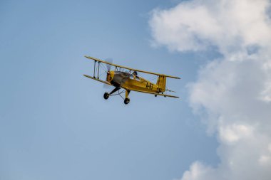 Kuneticka hora, Çek Cumhuriyeti - 27 Haziran 2024: Bcker 131 Jungmann. Alman eğitim çift kanatlı uçağı. Uçak 1934 yılında üretildi..