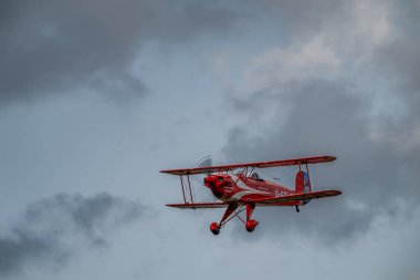 Kuneticka hora, Çek Cumhuriyeti - 27 Haziran 2024: Tarihi uçak. Bcker 131 Jungmann. Alman eğitim çift kanatlı uçağı. Uçak 1934 yılında üretildi..
