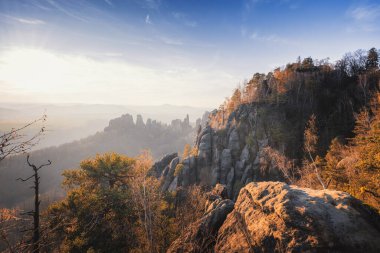 Schrammsteine kayaları, Elbe Sandstone Dağları, Saksonya, Almanya