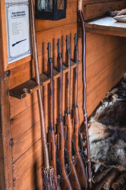 Tyniste nad Orlici, CZECH REPUBLIC - 1 Nisan 2025: Legiovlak tren sergisi Lejyoner tarihini gösteriyor. Trans-Sibirya Demiryolu 'ndan tarihi bir trenin içi.