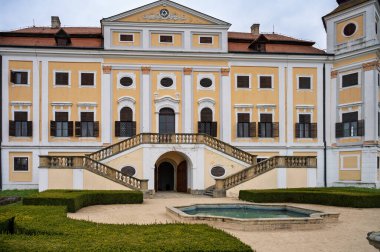 Milotice Devlet Şatosu, kale ve park - Güney Moravya bölgesi, Çek Cumhuriyeti