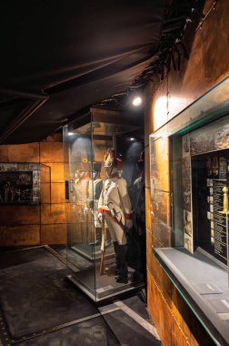 Prace, Çek Cumhuriyeti - 9 Haziran 2018: Prace Hill 'deki Barış Anıtı. Kadın heykelleri Fransa, Avusturya, Rusya ve Moravya 'yı sembolize ediyor. Müzenin içi.. 