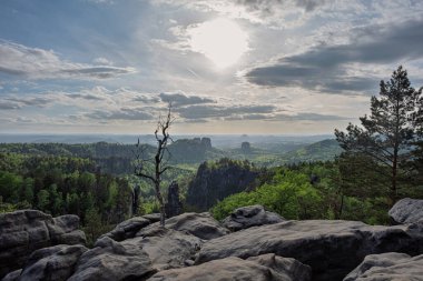 Heyecan verici İzler ve Manzaralar: Carolafelsen, Sakson İsviçre (Schsische Schweiz)