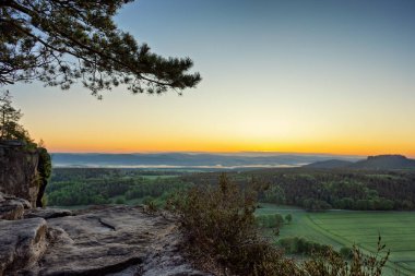 Almanya 'nın Pfaffenstein dağından Sakson İsviçre manzarası