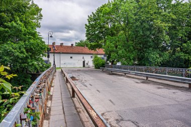 Vilnius, Litvanya. Uzupis köprüsünde asma kilit.