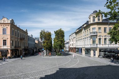Kaunas, Litvanya, 3 Haziran 2025: Liberty Bulvarı - Laisves aleja, Kaunas. Litvanya