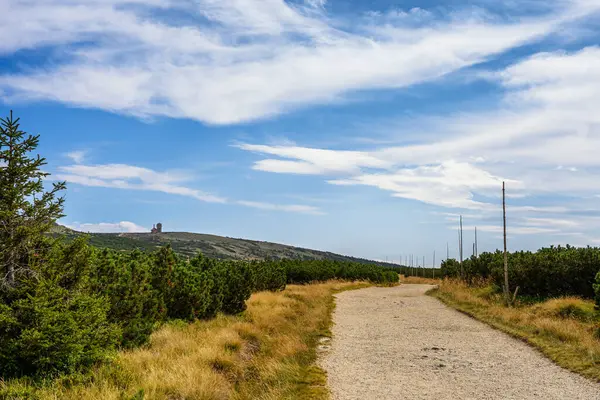 Elbe 'nin Kaynağı (pramen Labe), Dev Dağlar ve Dağ çevresi.