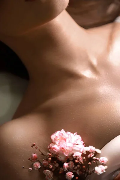 Femeie Frumoasă Nud Flori Corpul — Fotografie, imagine de stoc