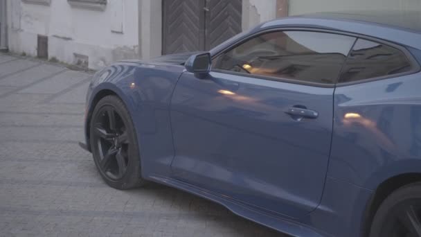 Bleu Chevrolet Camaro Dans Jindrjichuv Hradec République Tchèque 2023 — Video