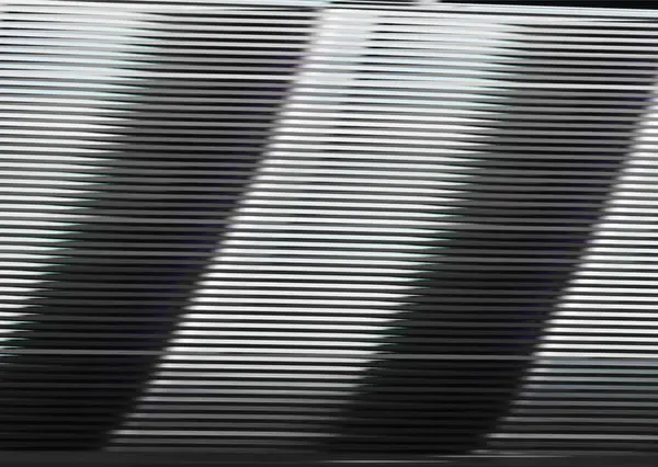 Yarım tonluk siyah beyaz çizgi desenli bir arka plan. Soyut dokudaki beneklerin gösterimi.