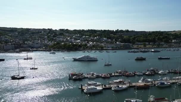 Dartmouth Güney Devon Ngiltere Drone Views Büyük Beyaz Lüks Yat — Stok video
