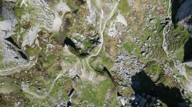 Foggintor, Dartmoor, Devon, İngiltere: DRone VieWS: Eski granit ocağı, Foggintor, Dartmoor tarafından çevrili. Foggintor, Londra 'da 1843 yılında tamamlanan Nelson Sütununun inşası için granit sağladı (16. bölüm).