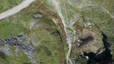Foggintor, Dartmoor, Devon, İngiltere: DRone VieWS: Eski granit ocağı, Foggintor, Dartmoor tarafından çevrili. Foggintor, Londra 'da 1843' te tamamlanan Nelson Sütununun inşası için granit sağladı (15.).