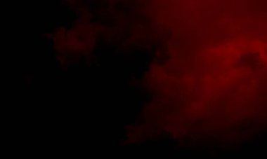 Arka planda renkli duman. Siyah arkaplanda renkli bulutlar olan soyut arkaplan  