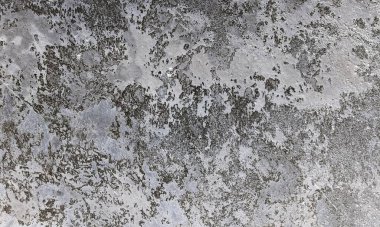 Duvar pürüzlü, çizik ve çatlaklı doku. Stucco beyaz duvar arka planı. Gri arkaplan vintage rengi ve yumuşak harmanlanmış fırça darbelerinde, beyaz grunge lekeleri ve çizikli kenar arkaplan ya da çizikli doku..