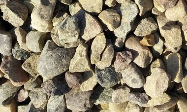 Çakıl taşları arka plan olarak harikadır. Taş Yürüyüş Dokusuna Yaklaş. Taş Duvarın dokusu arka plan. Çakıl Dokusu.Terrazzo döşemesi. Asfalt dokusunun kullanışlı arka planı..