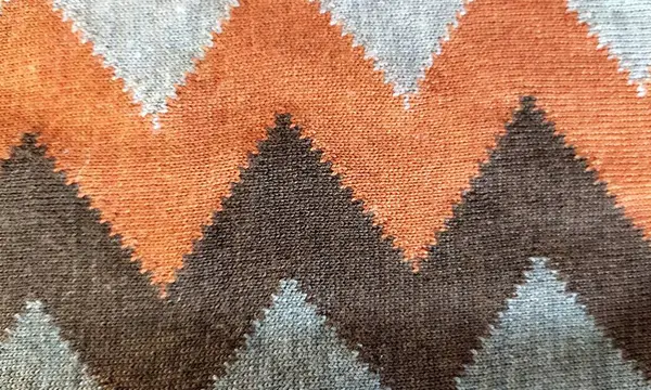 Ahşap bir dokunun kapağını kapat