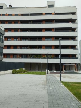 Yeni bina cephesi. Mimarlık. Emlak