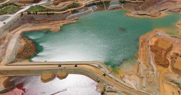 Lago Contaminado Minería Níquel Turquesa Agua Roja Mindanao Filipinas — Vídeo de stock