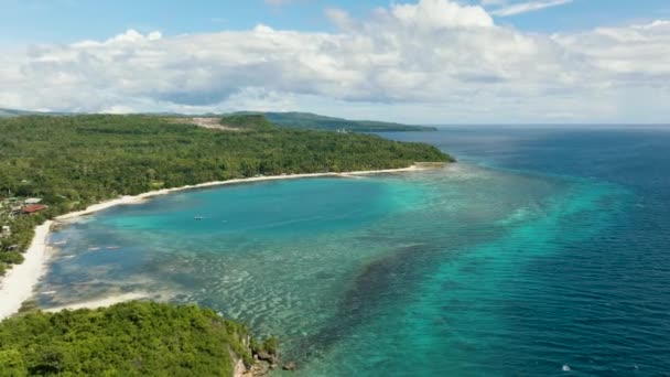 Θαλάσσιο Τοπίο Τροπικό Νησί Και Αμμώδη Παραλία Στη Θάλασσα Siquijor — Αρχείο Βίντεο