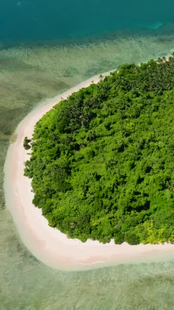 Luftaufnahme Der Insel Mit Sandstrand Und Azurblauem Wasser Umgeben Von — Stockvideo