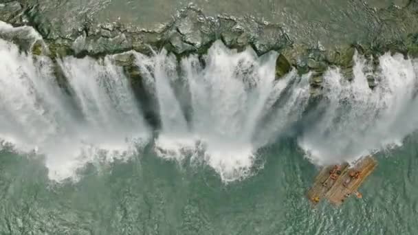 Mensen Het Water Gordijnen Van Tinuy Een Watervallen Mindanao Filipijnen — Stockvideo