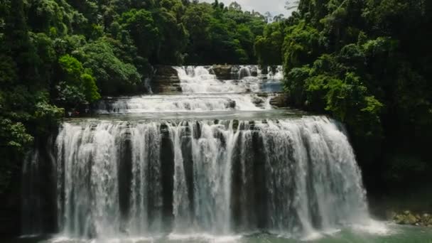 Mozgás Előre Kilátás Felülről Gyönyörű Vízfüggöny Mint Tinuy Waterfall Mindanao — Stock videók