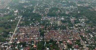 General Santos City, Mindanao, Filipinler 'de. Yukarıdan aşağıya drone görünümü.