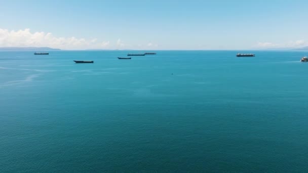 Seascape Blue Ocean Water Blue Sky Ships Deep Sea Mindanao — Stock Video