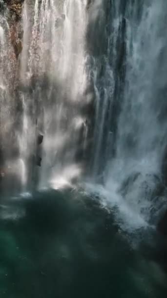 Schöne Felsstrukturen Von Tinago Falls Lanao Del Norte Mindanao Philippinen — Stockvideo