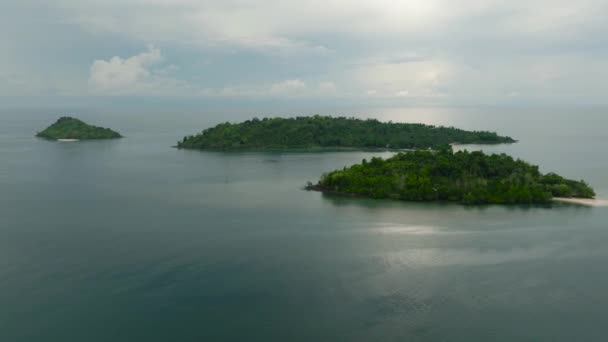 Aerial Seascape Γαλάζια Θάλασσα Και Ουρανός Σύννεφα Μόλις Islas Ζαμποάνγκα — Αρχείο Βίντεο